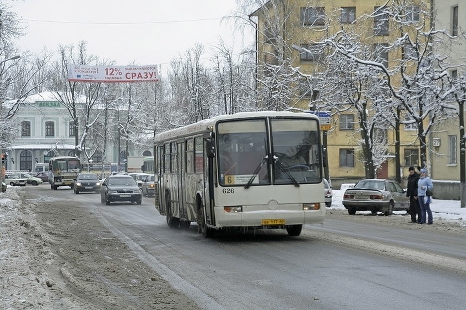 Месячные проездные билеты продаются с 25 числа текущего месяца по 5 число следующего месяца.