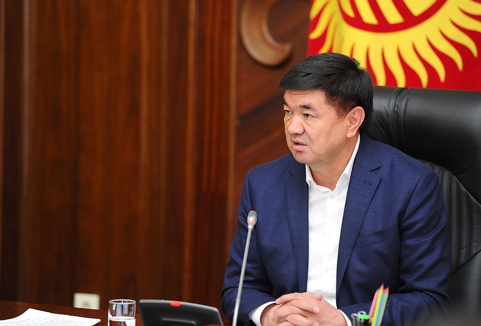 Премьер-министр решил посетить регионы