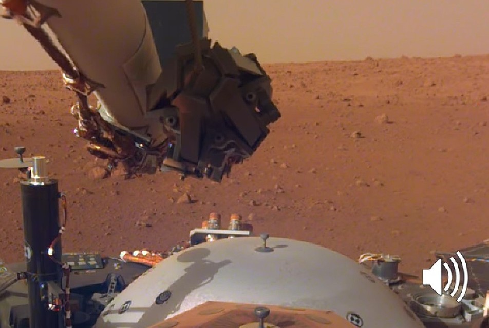 Зонд InSight на поверхности Красной планеты.