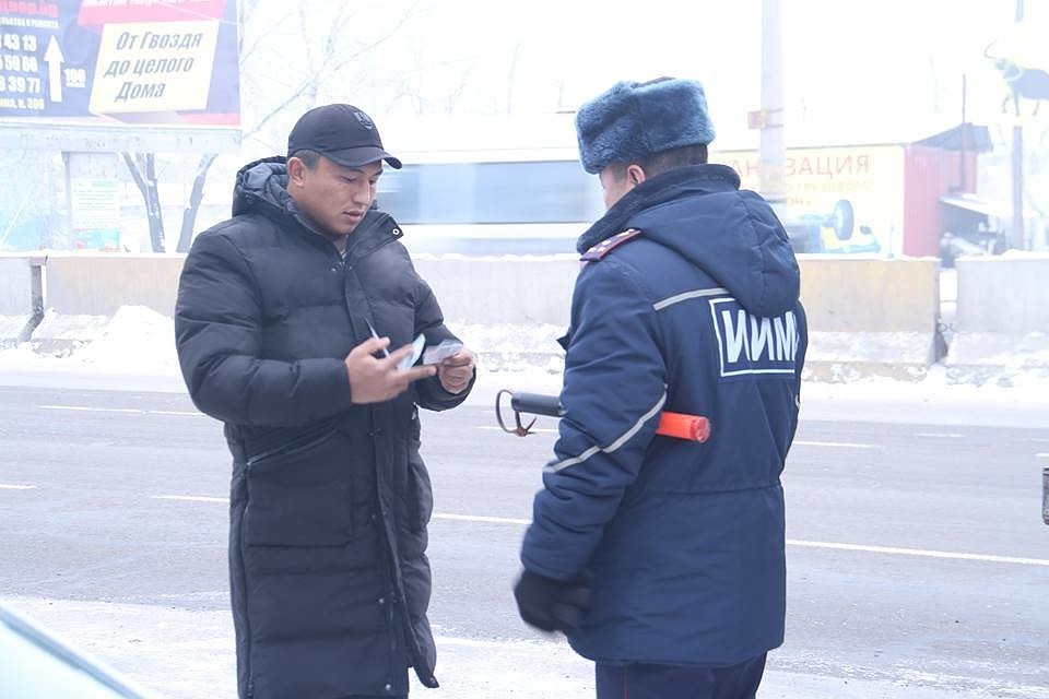 В течение полугода после начала действия закона Госфиннадзор предлагает не налагать штраф на водителей за отсутствие ОСАГО