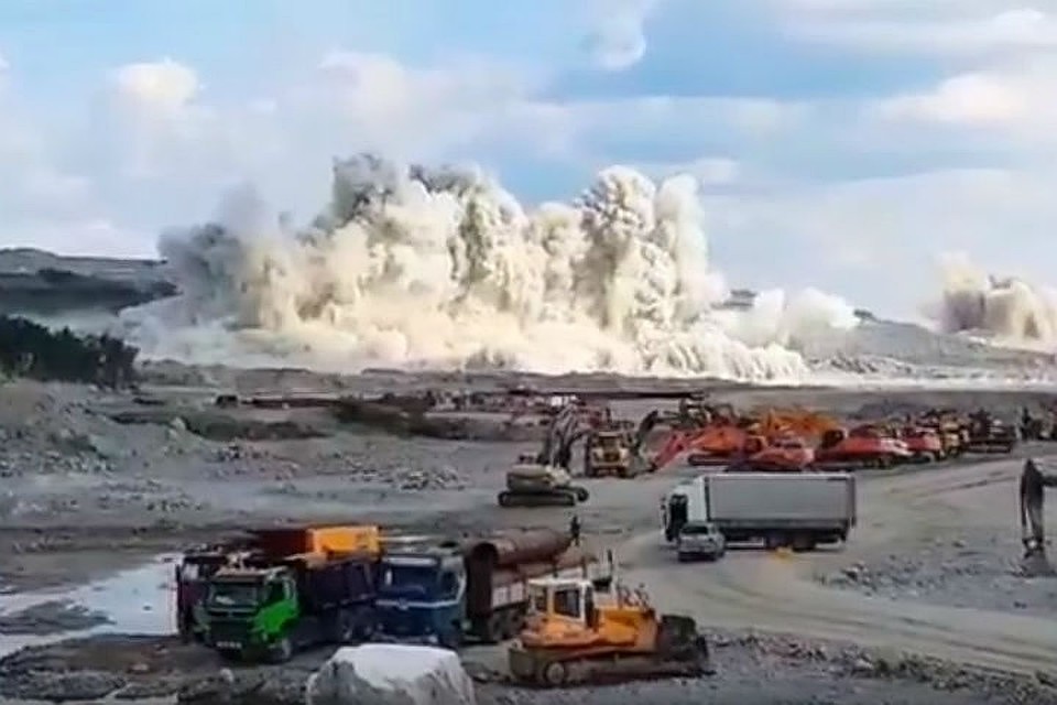 Самый мощный взрыв на стройке будущей "Кольской верфи". Фото: скриншот видео