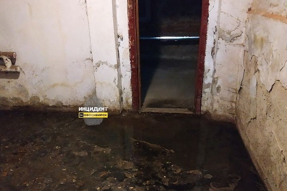 Так выглядит злополучный подвал дома. Фото: https://vk.com/incident_nsk