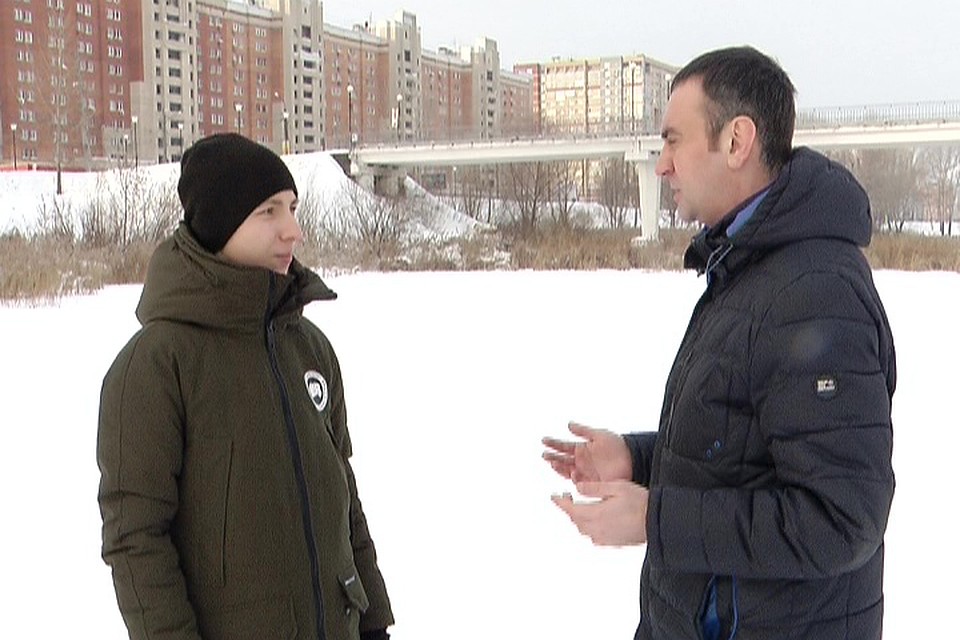 Два подростка спасли провалившегося под лед мужчину в Нижнем Новгороде. Фото: ТК "Волга"