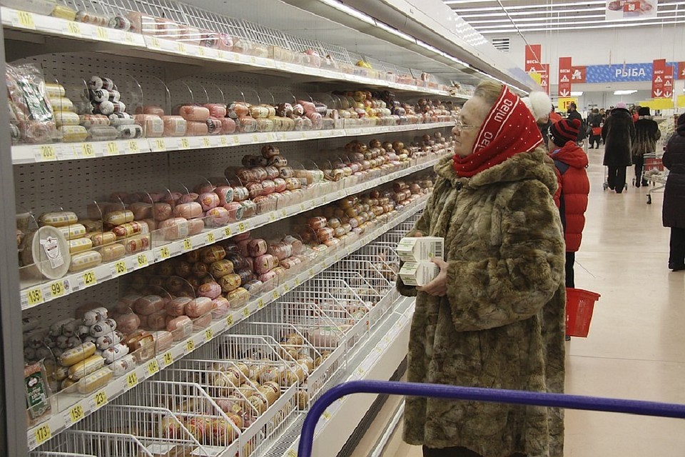 В Пскове за две новогодние недели выросли в цене овощи, мясо, молочные продукты.