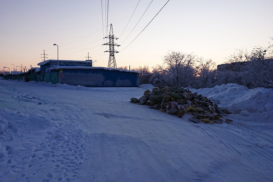 Гаденький поступок неизвестные совершили под покровом ночи. Фото: Мурманск ДТП ЧП