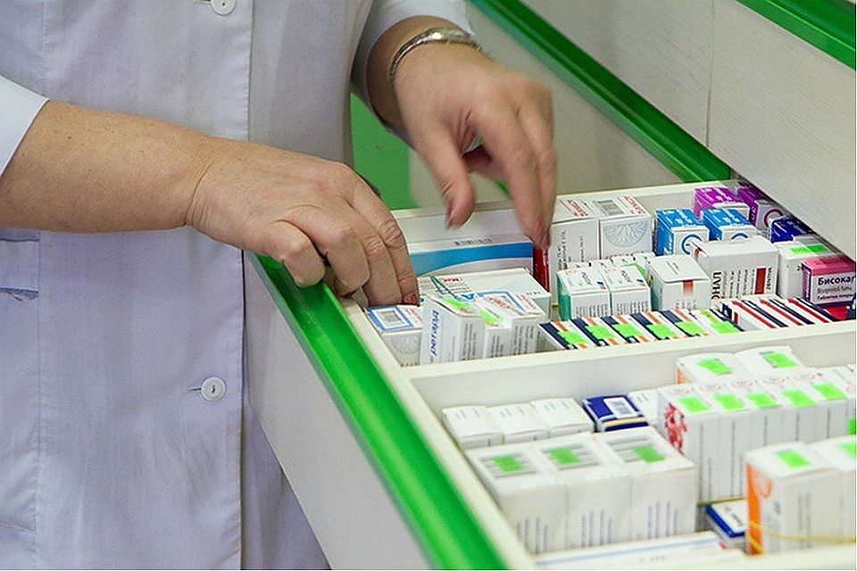 Росздравнадзор и полиция выявили 17 нарушений в сфере продажи лекарств