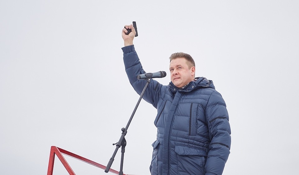 Губернатор дает старт.
