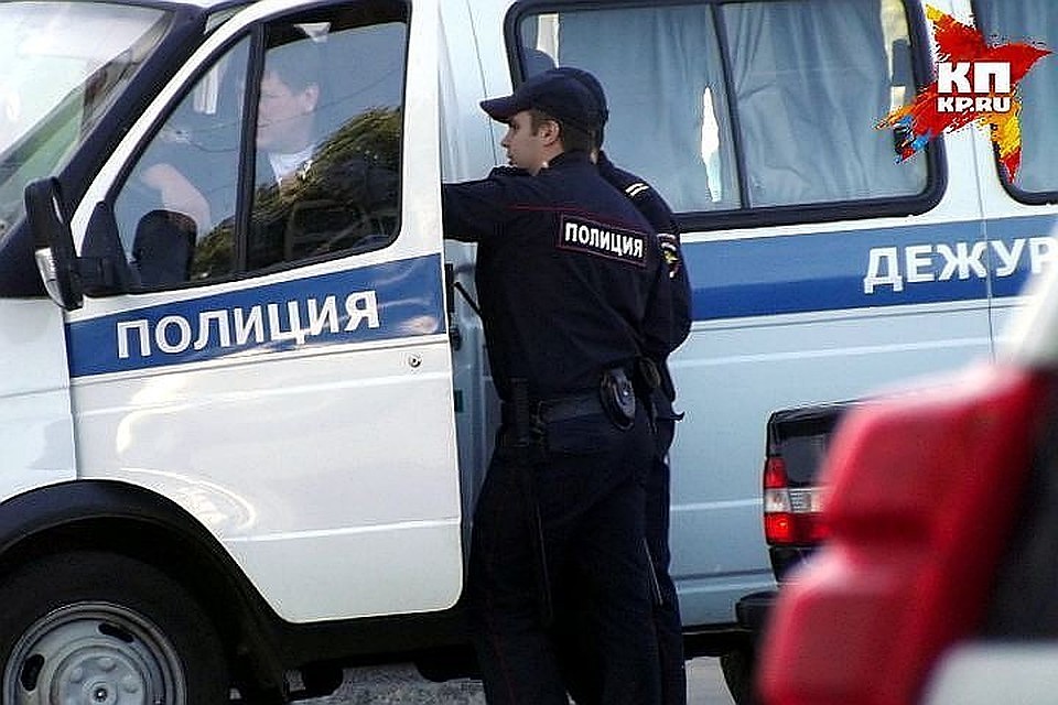 Парня задержали полицейские