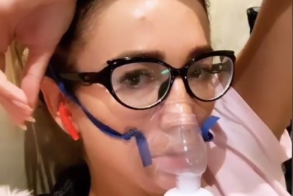 Ольга Бузова опубликовала видео, где делает ингаляцию Фото: instagram.com/buzova86/