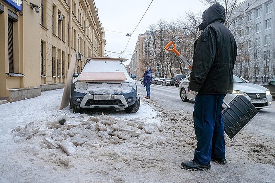 Зима удалась - народ вспомнил, как держать в руках лопаты