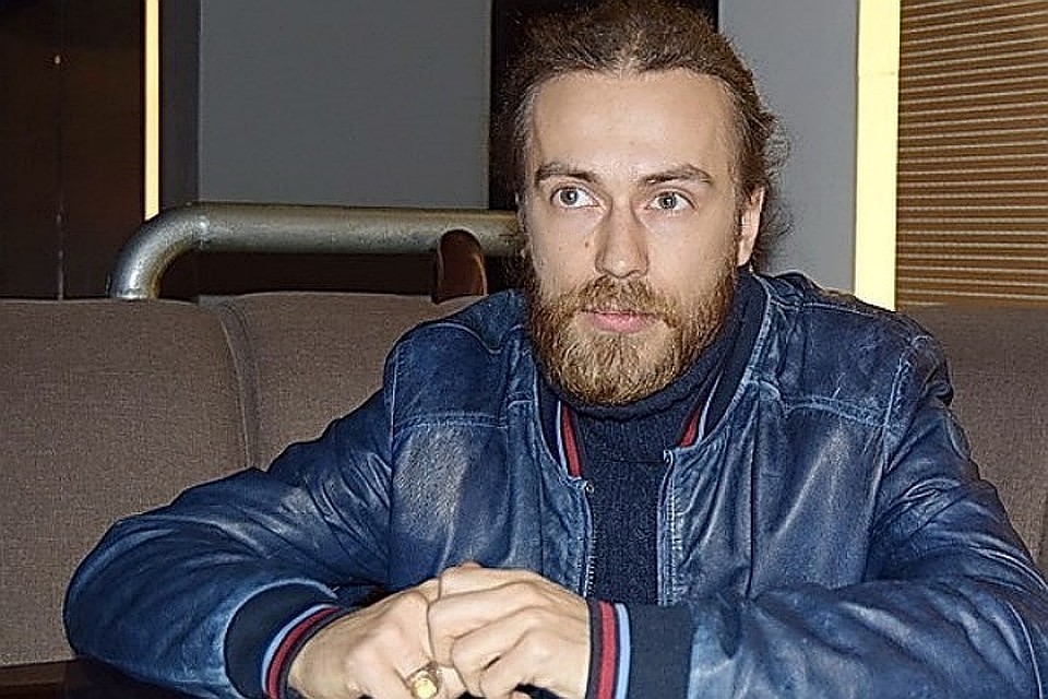 Децл держал в тайне третье имя сына