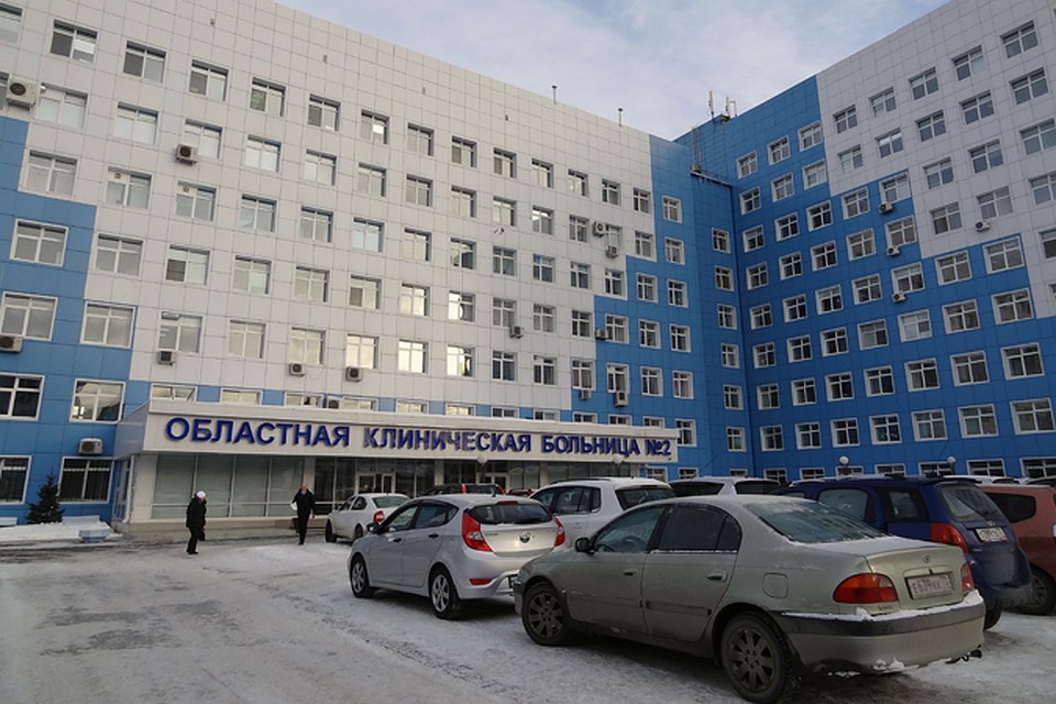 Тюменская бабушка осталась жива, выпав из окна третьего этажа