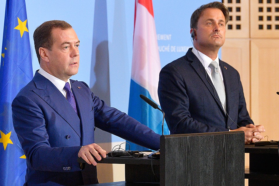 Премьер-министр РФ Дмитрий Медведев и премьер-министр Люксембурга Ксавье Беттель во время пресс-конференции после подписания совместных документов. Фото Александр Астафьев/пресс-служба правительства РФ/ТАСС