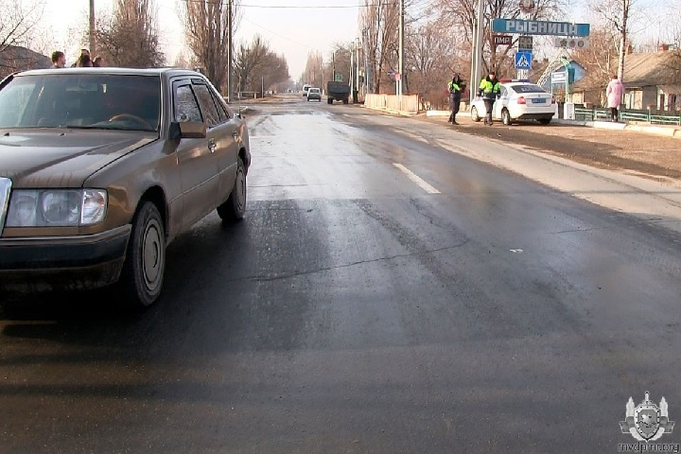 Водитель утверждает, что не заметил ребенка на "зебре". Фото: mvdpmr.org
