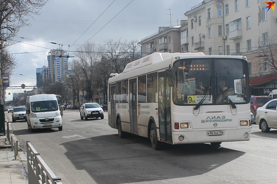 За городским транспортом нужен глаз да глаз!
