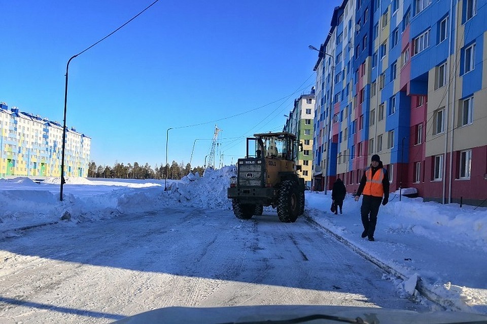 Глава Ямала распорядился взять ситуацию с уборкой снега под особый контроль Фото: admnoyabrsk.ru
