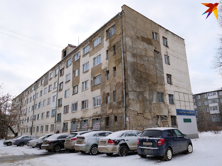 Дом из заплаток и трещин: как выживают жильцы орловской аварийной пятиэтажки