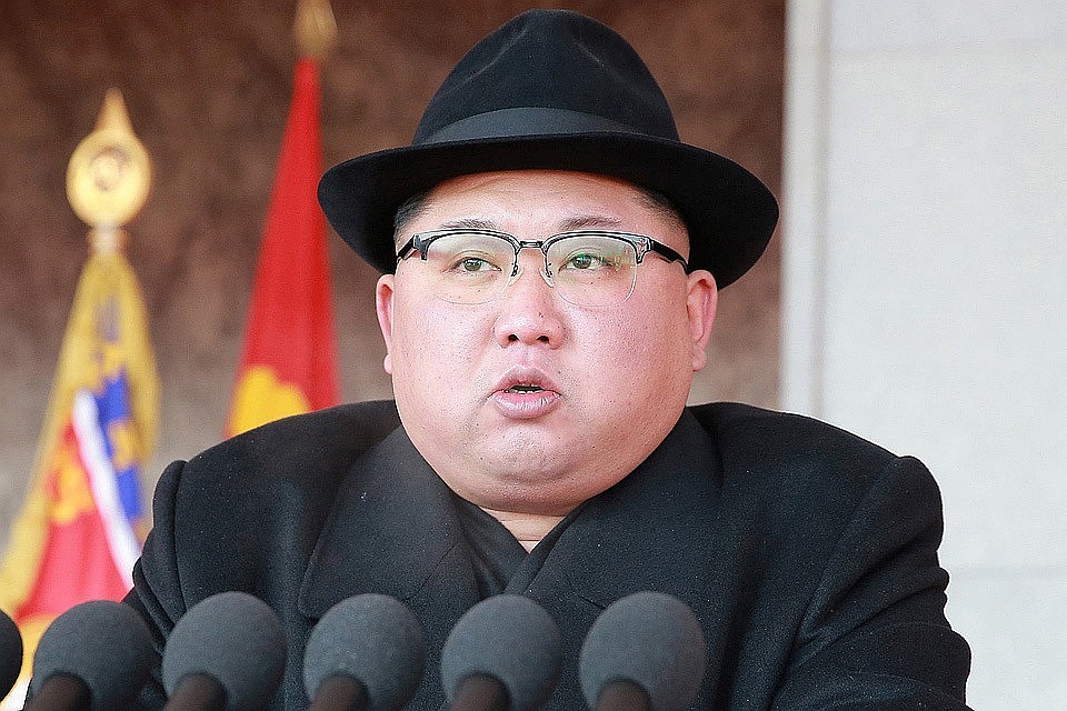 Ким Чен Ын уволил личного фотографа за усердие в работе
