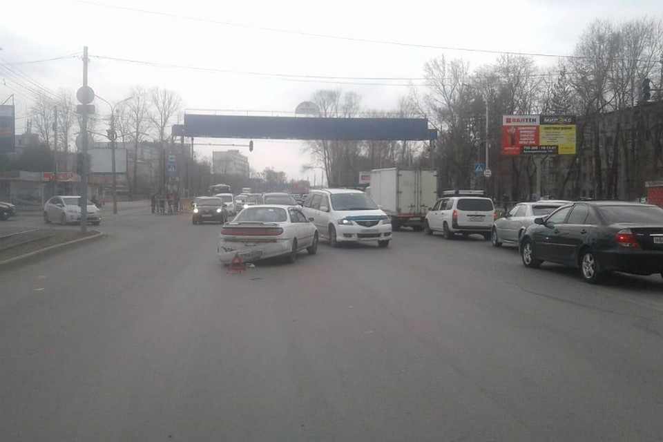 Один мужчина покалечил двух женщин в дорожной аварии в Хабаровске