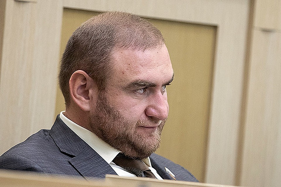 Басманный суд заявил, что ходатайство следователя подлежит удовлетворению