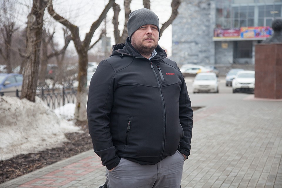 Денис собирается подавать иск в немецкий суд.