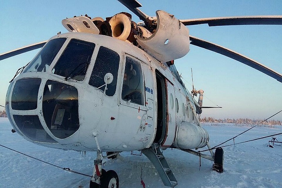 Вертолет МИ-8Т принадлежит фирме из Вологды. В тот день он выполнял социальный рейс для жителей Заполярья. Фото:Северо-Западное следственное управление на транспорте следственного комитета