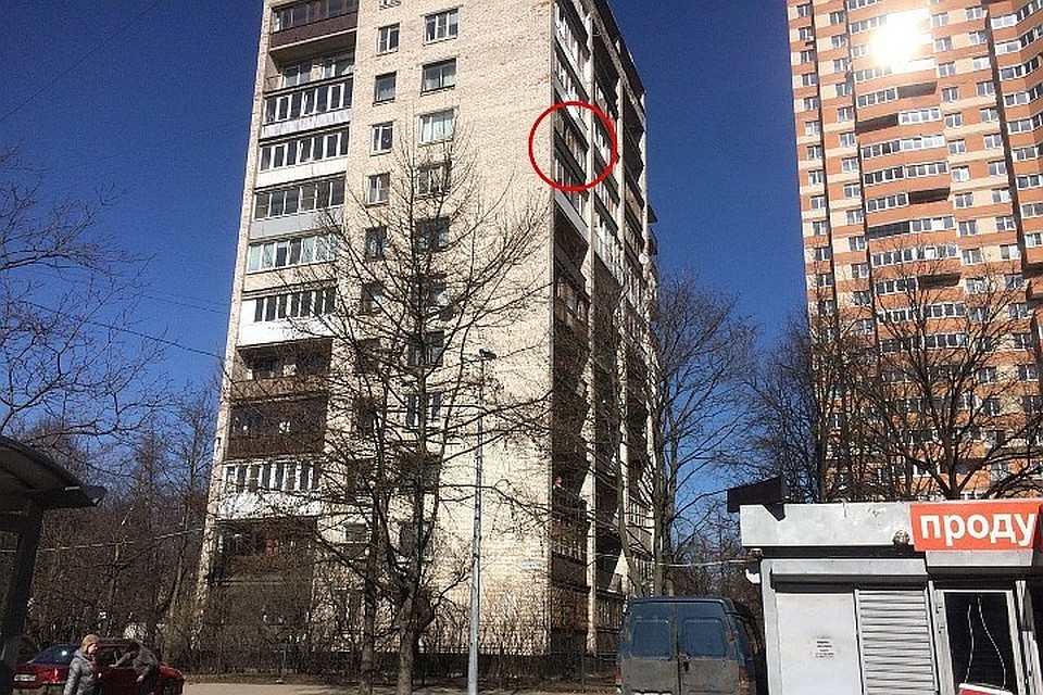 Окно, из которого сорвался ребенок
