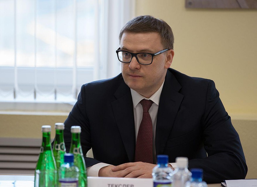 Третью неделю Текслер погружается в проблематику региона. Проблем много.