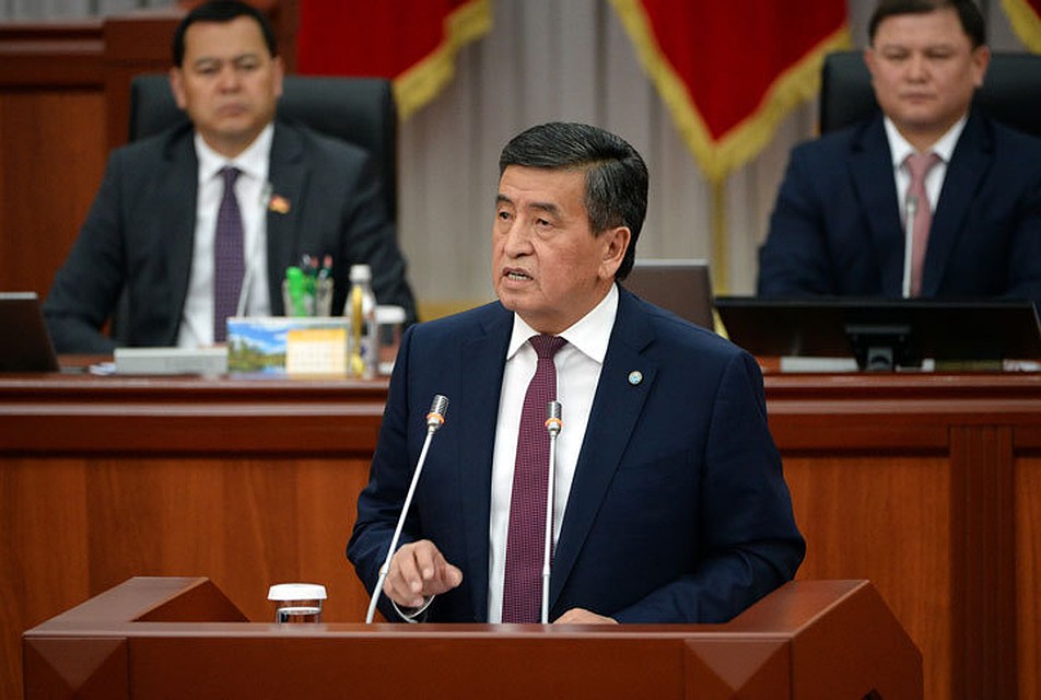 Президент рассказал Жогорку Кенешу о преступниках во власти и борьбе с коррупцией.