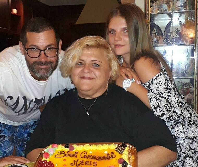Супруги из Италии удочерили Карину, когда ей было 18 лет. Фото: их архива героини публикации