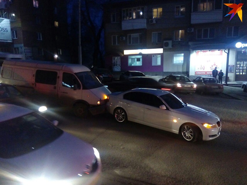 Удар был не сильный, но пострадавшие после этого ДТП могут быть