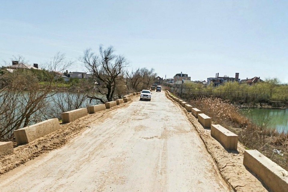 Плотина на Ростовском море.