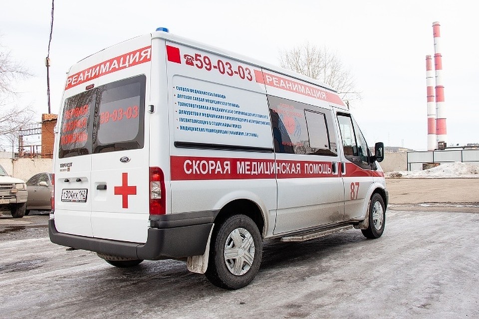 Когда спасатели открыли дверь, мужчина лежал на полу и не мог двигаться