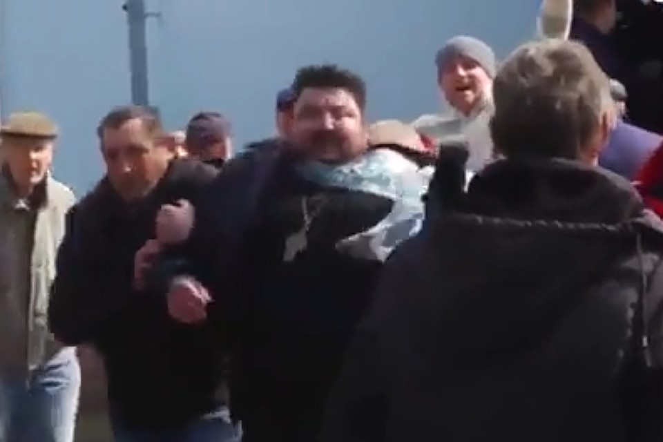 Сторонники «новой церкви» захватили храм УПЦ в Ровенской области