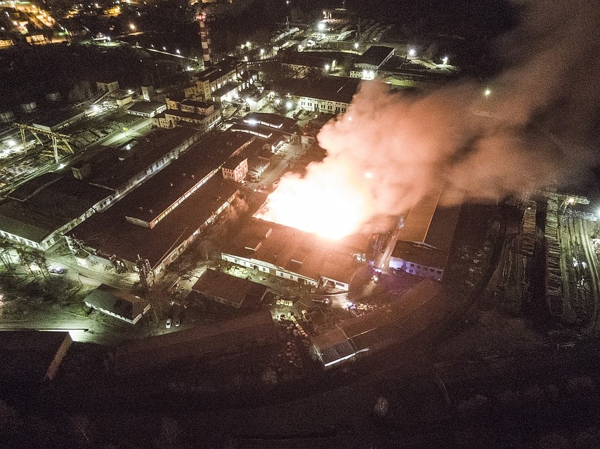 Пожар локализовали, но не ликвидировали. Фото: Вконтакте, Подслушано в Нелидове
