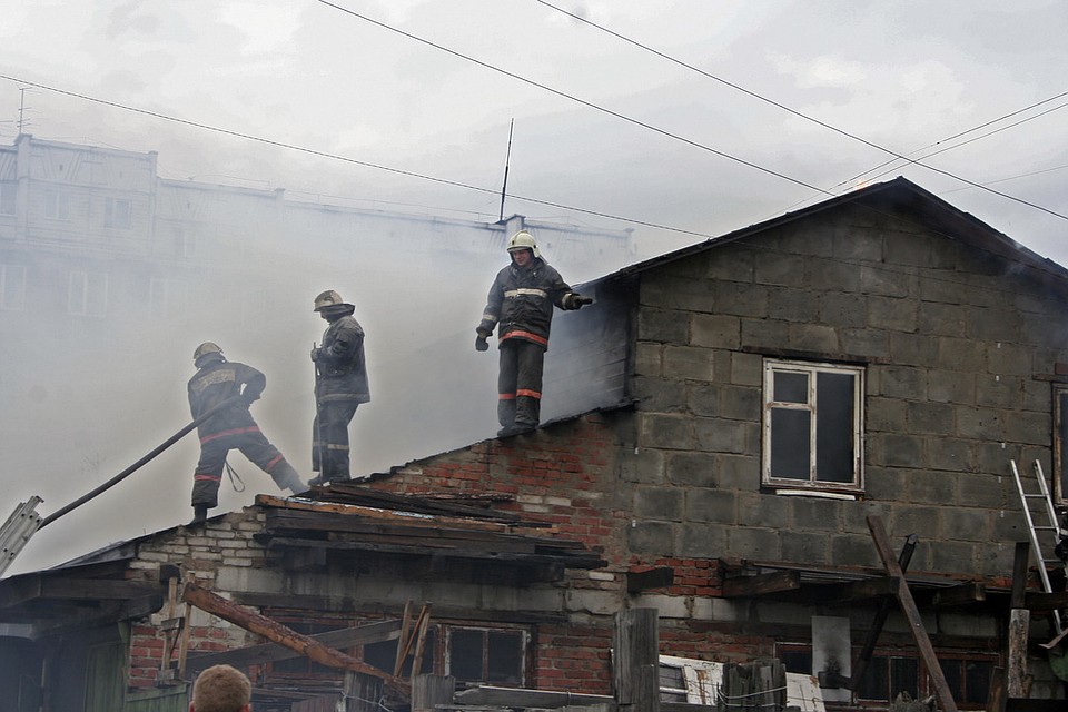 Экипаж МЧС локализовал пожар