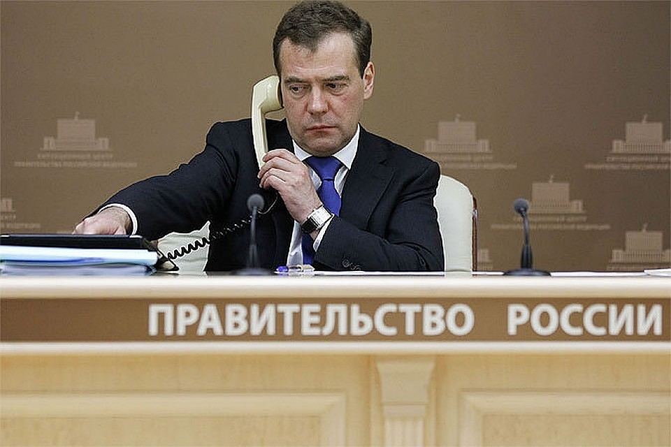 Правительство РФ повысит пособие по уходу за детьми в с 2020 года