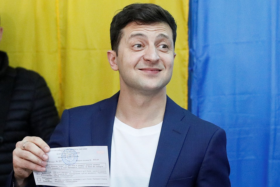 Владимир Зеленский проголосовал за себя во втором туре выборов президента Украины