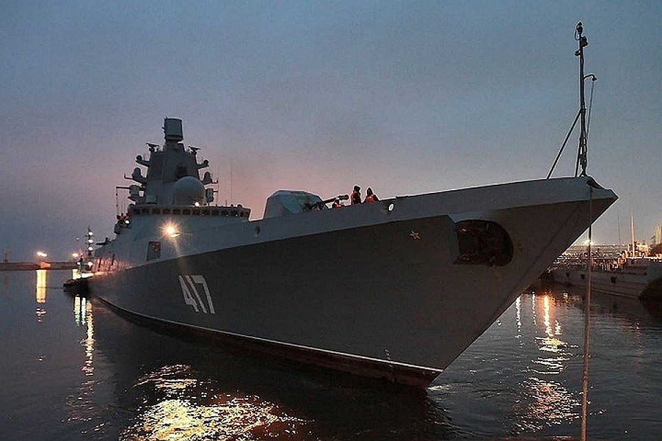 "Адмирал Касатонов" вернулся с испытаний в Петербург. Фото: "Северная верфь"