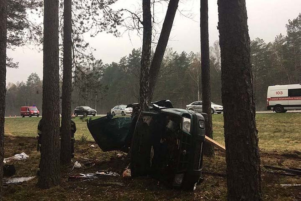 Три человека погибли в аварии в Барановичском районе, все были пристегнуты. Фото: ГАИ УВД Брестского облисполкома.