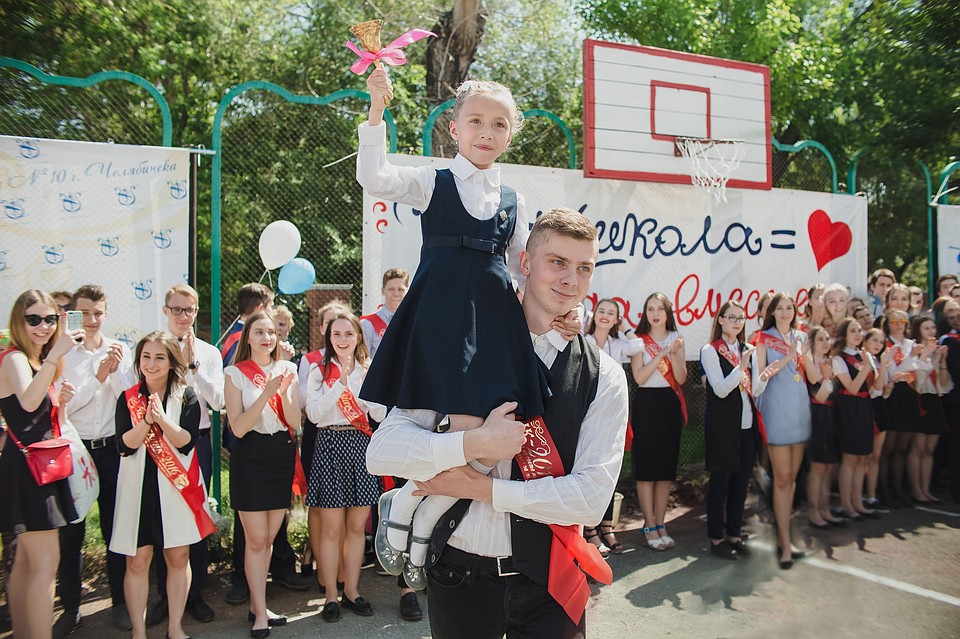 Стала известна дата последнего звонка в Омске