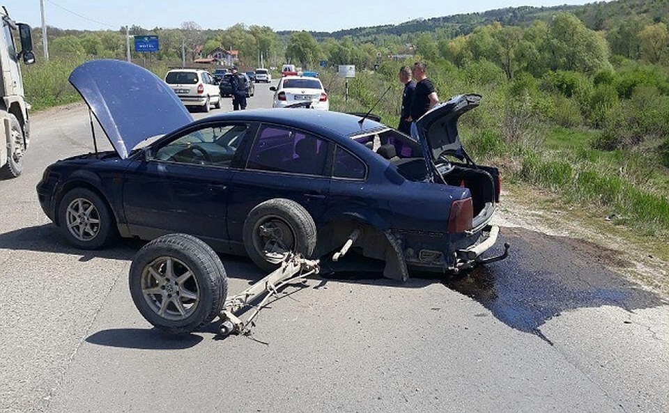 В аварию попал автомобиль марки Volkswagen