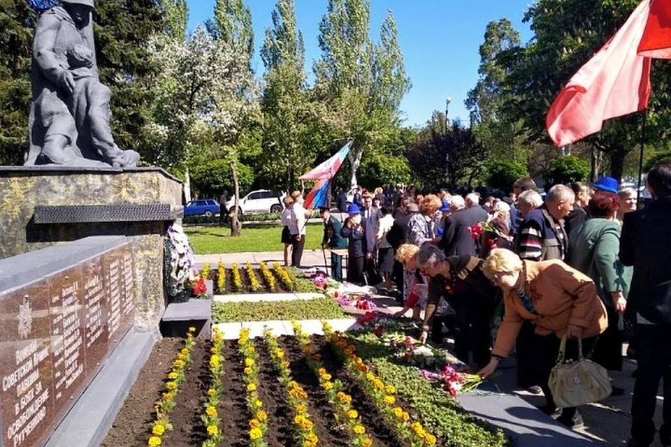 В акции приняли участие сотни человек. Фото: ДАН