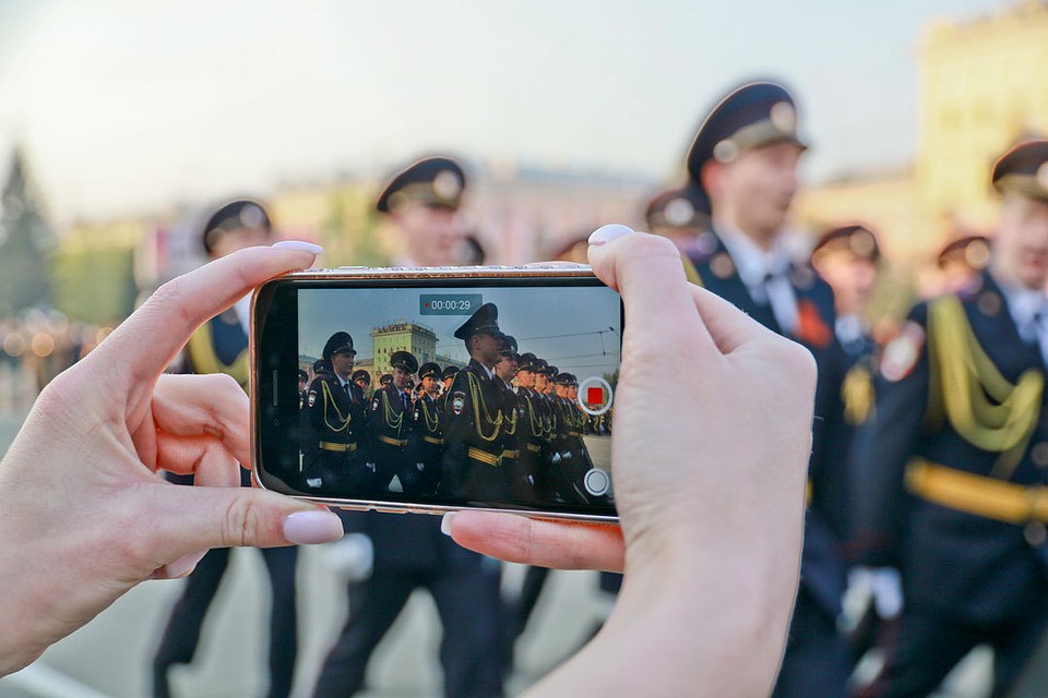 В Барнауле прошла репетиция Парада победы. Фото: Олег УКЛАДОВ