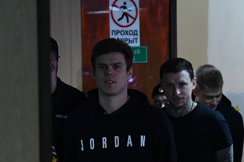А могут и этапировать
