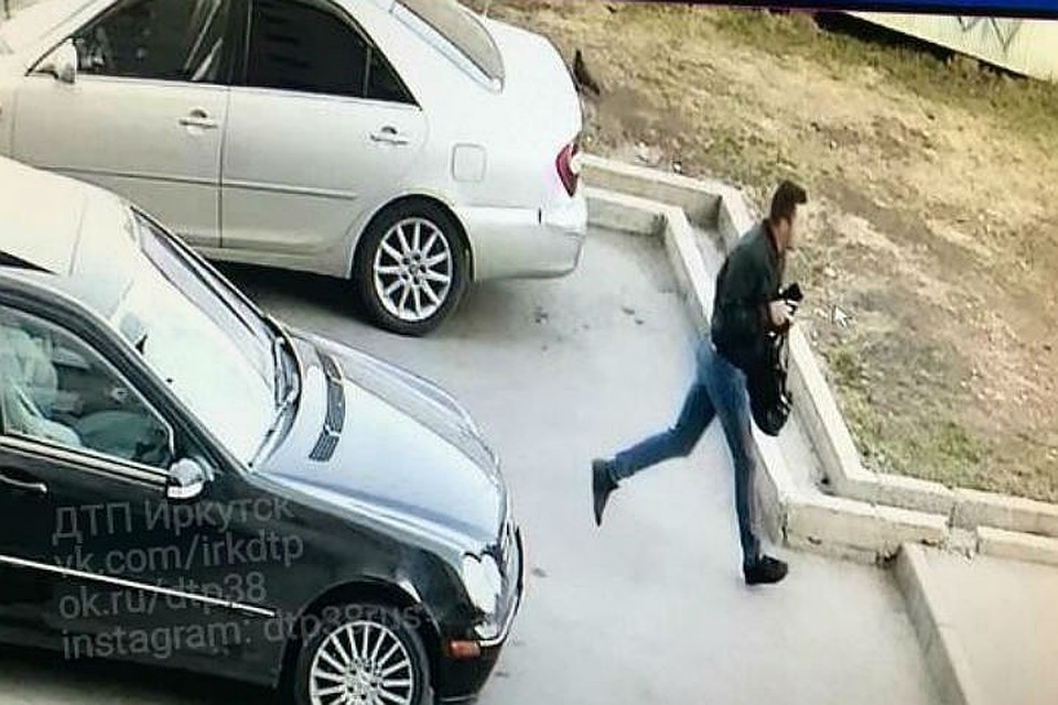Задержан водитель «Мерседеса», который насмерть сбил 17-летнего школьника в Иркутске. Фото: ГУ МВД России по Иркутской области.