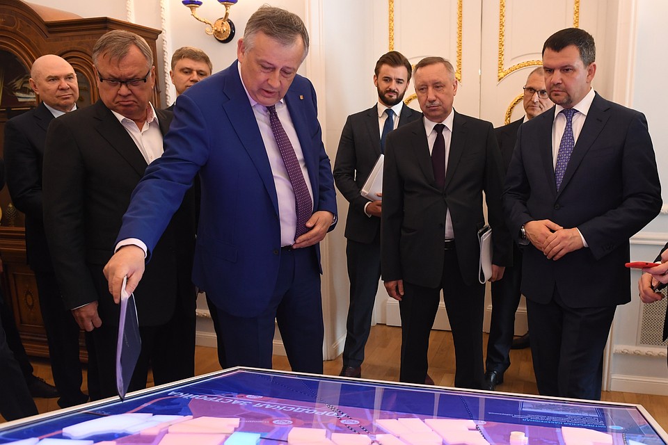 Александр Дрозденко представил план развития мультимодального транспортно-логистического центра. Фото:пресс-служба Ленинградской области