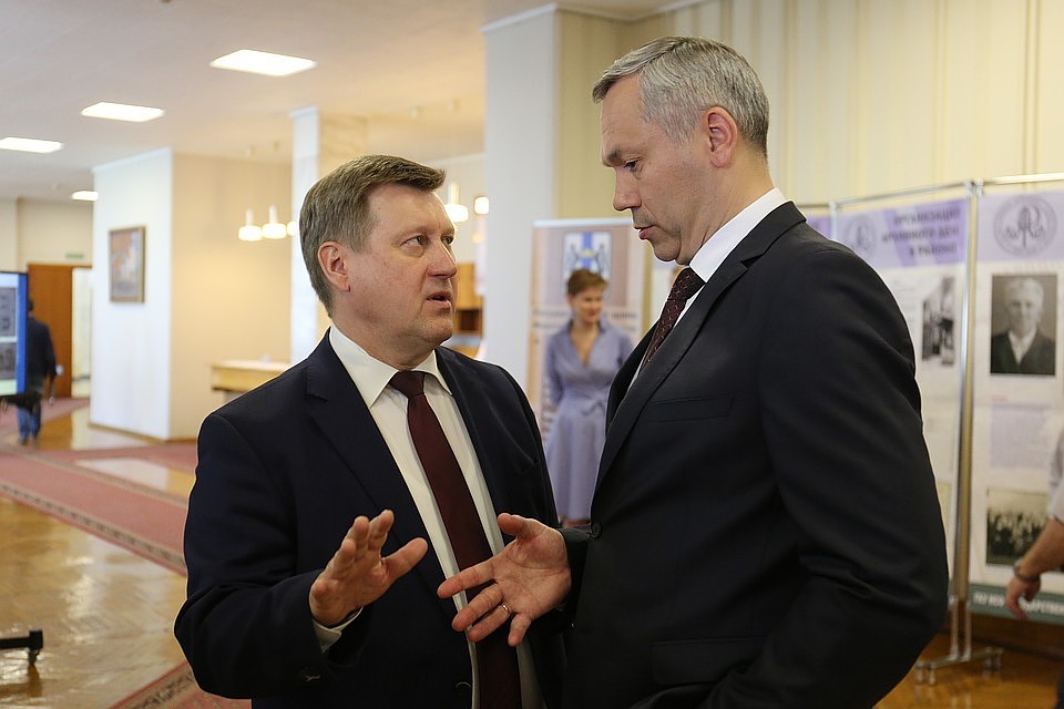 Анатолий Локоть и Андрей Травников рассказали о своих доходах.