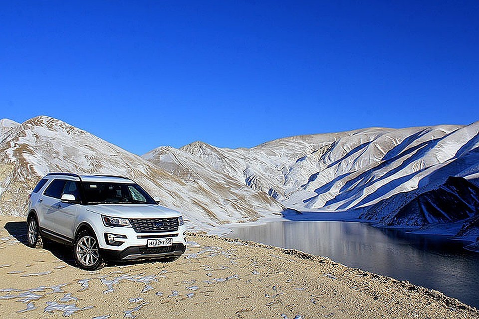 Внедорожник Ford Explorer