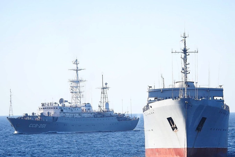 Морской трибунал требует от России освободить украинских моряков